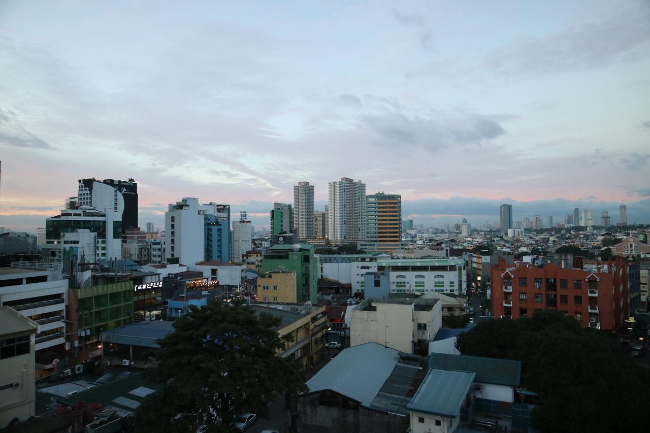 Z Hostel Manila Exterior photo